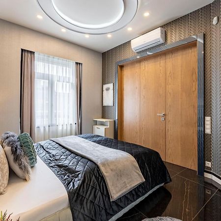 Luxury Royal Central Apartment By Prestige Homes Budapest Eksteriør billede