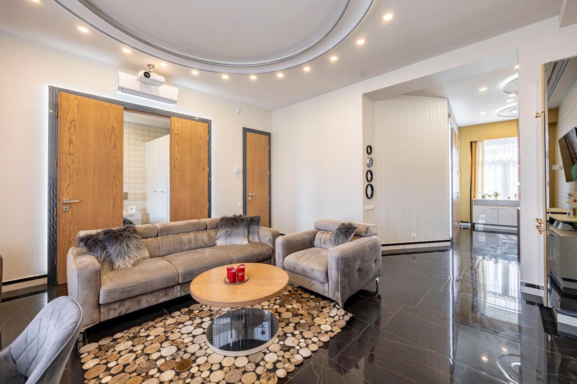 Luxury Royal Central Apartment By Prestige Homes Budapest Eksteriør billede