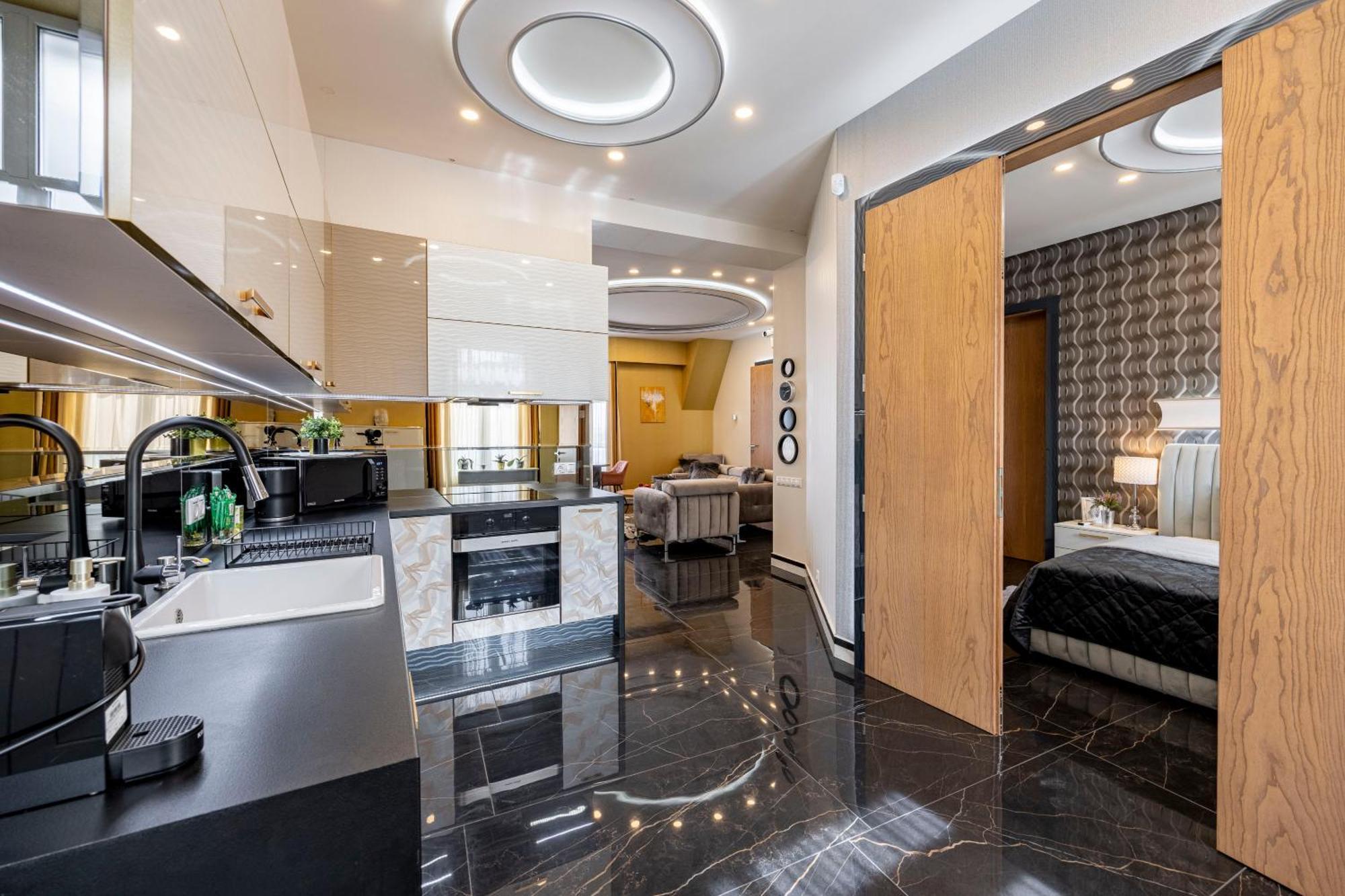 Luxury Royal Central Apartment By Prestige Homes Budapest Eksteriør billede